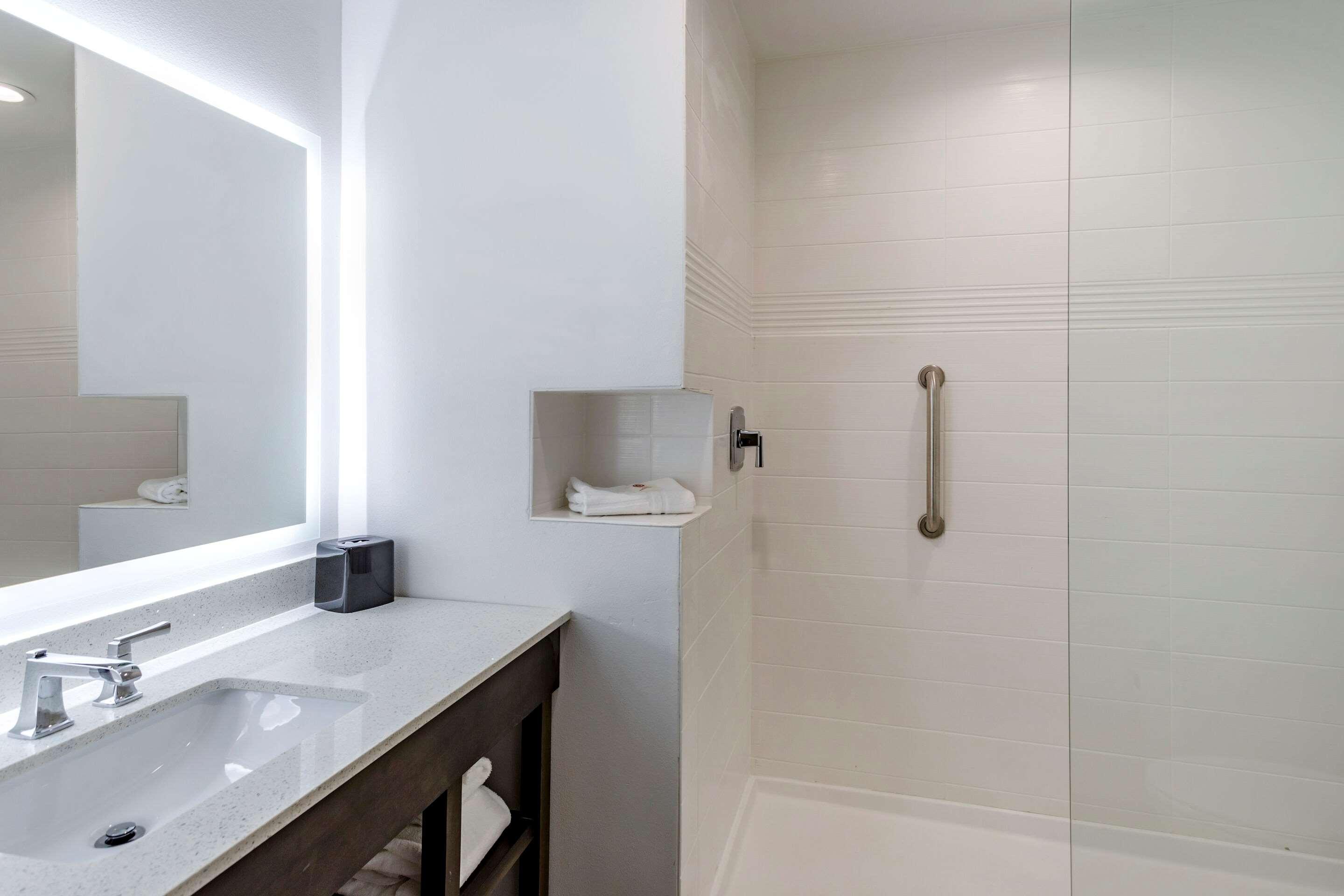 Comfort Inn & Suites Olive Branch Eksteriør billede