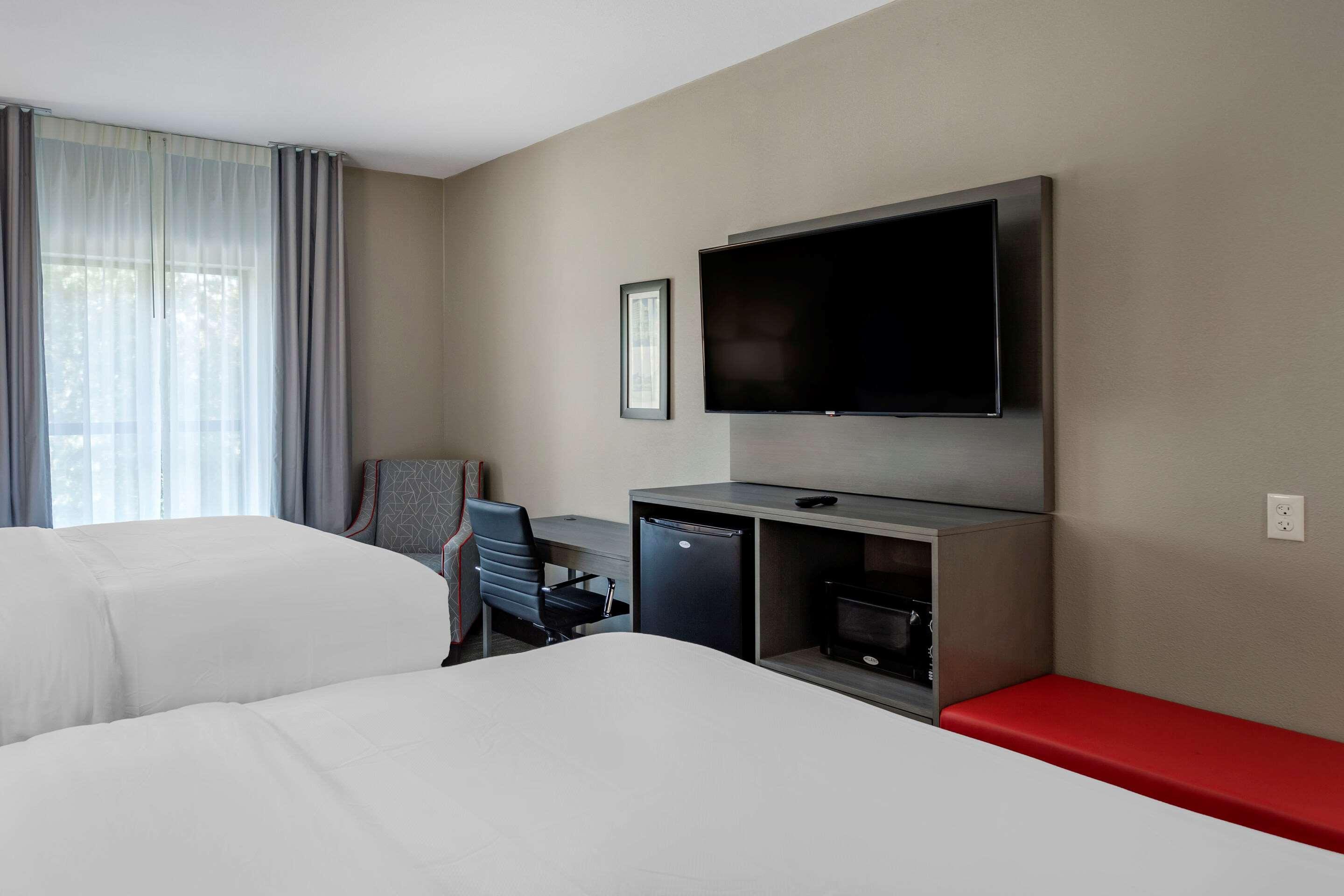 Comfort Inn & Suites Olive Branch Eksteriør billede
