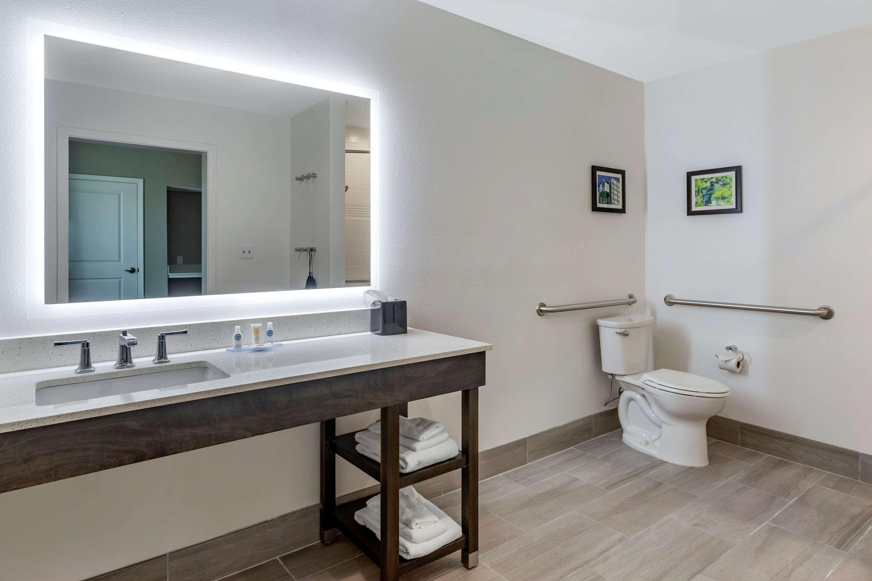 Comfort Inn & Suites Olive Branch Eksteriør billede