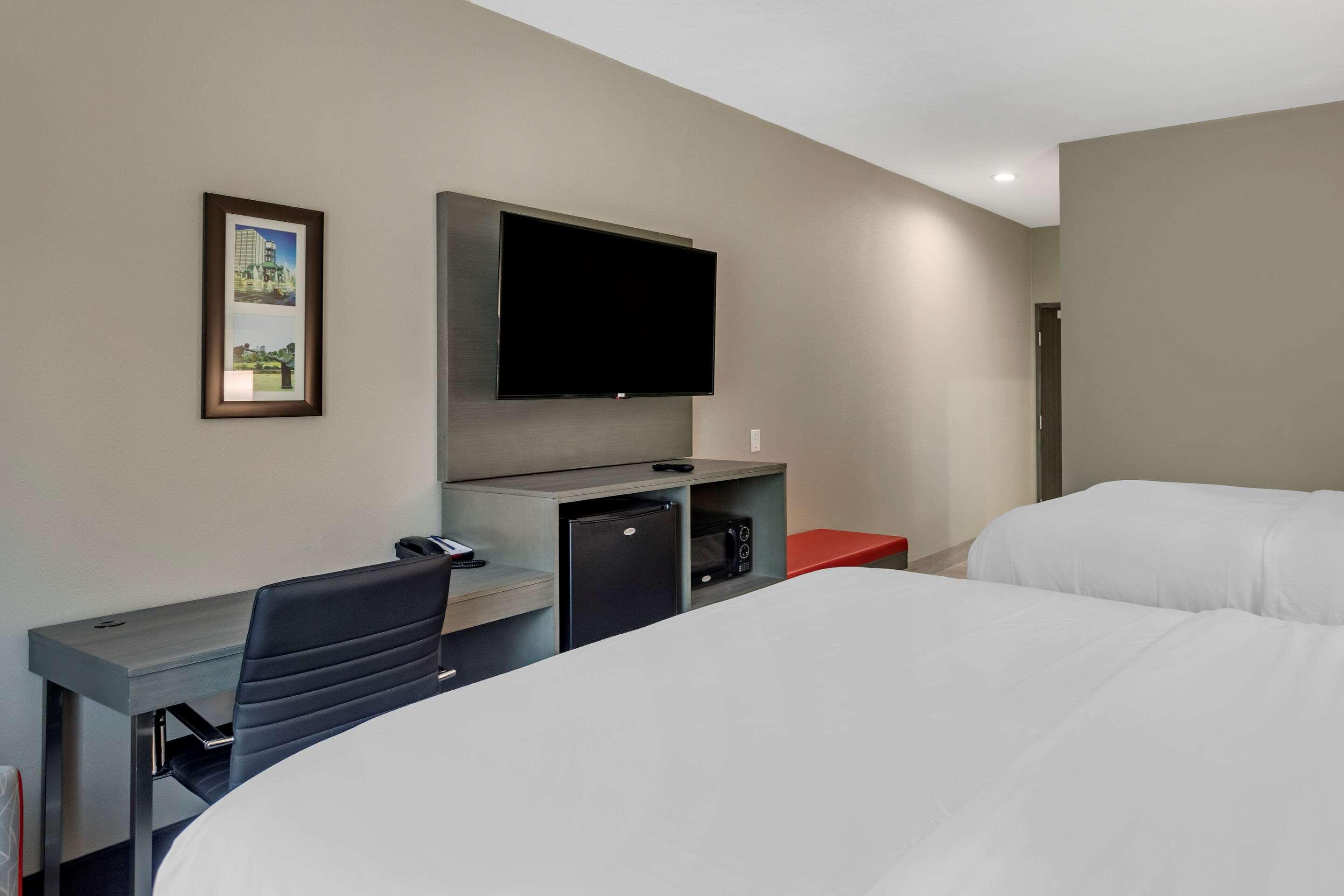Comfort Inn & Suites Olive Branch Eksteriør billede