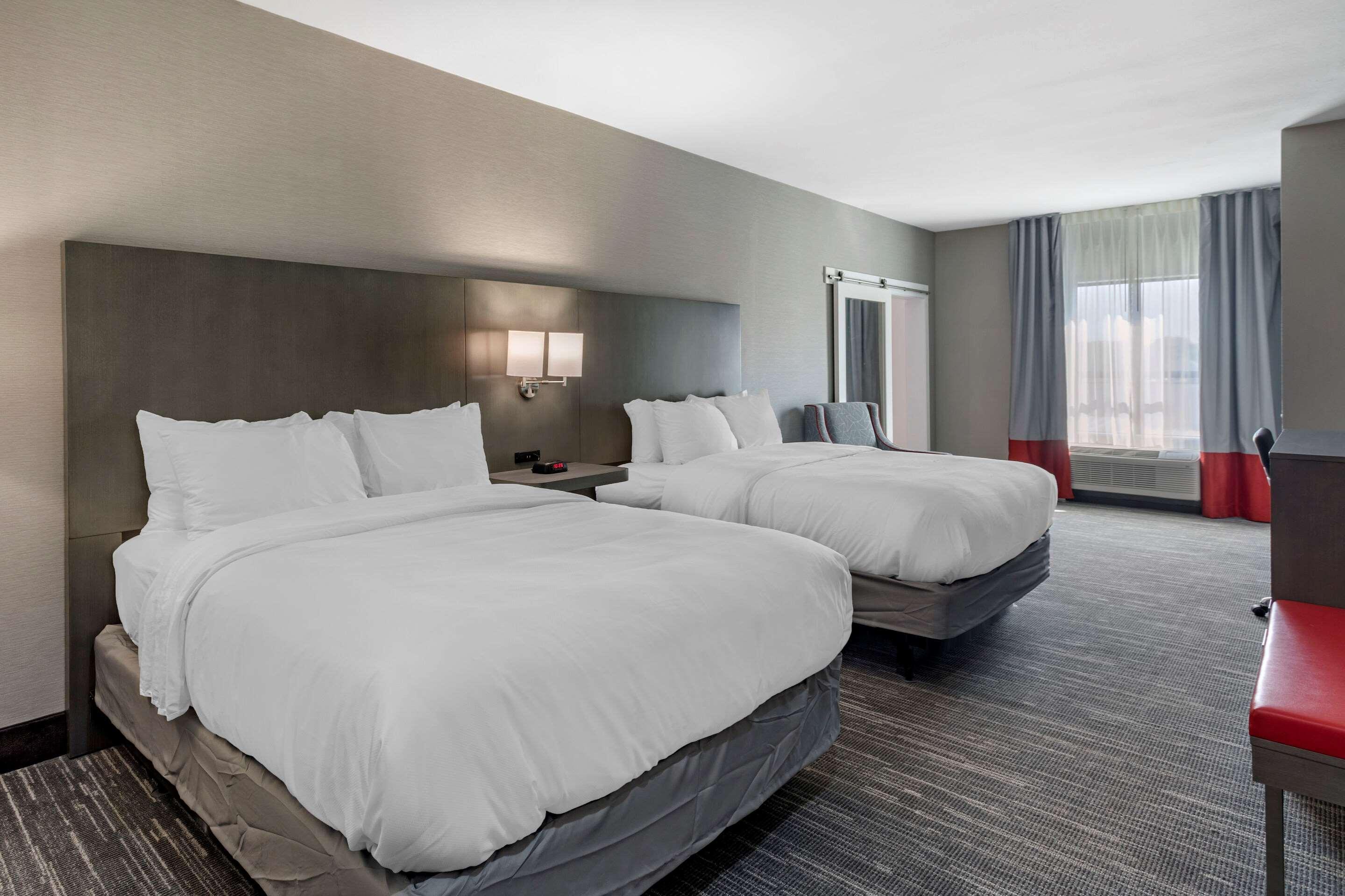 Comfort Inn & Suites Olive Branch Eksteriør billede