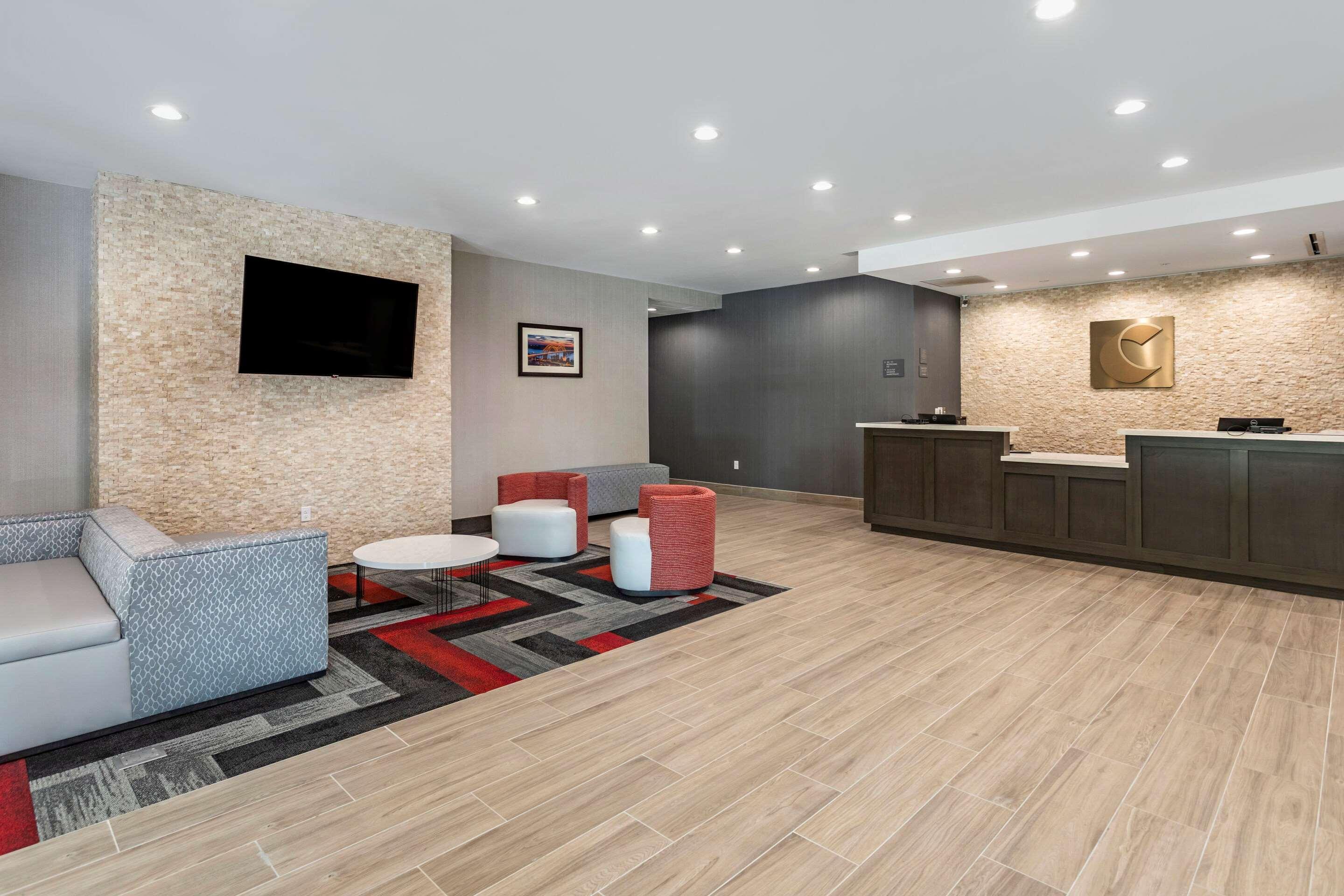 Comfort Inn & Suites Olive Branch Eksteriør billede